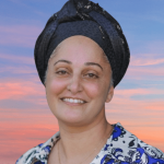 חמוטל_עוזרי-removebg-preview